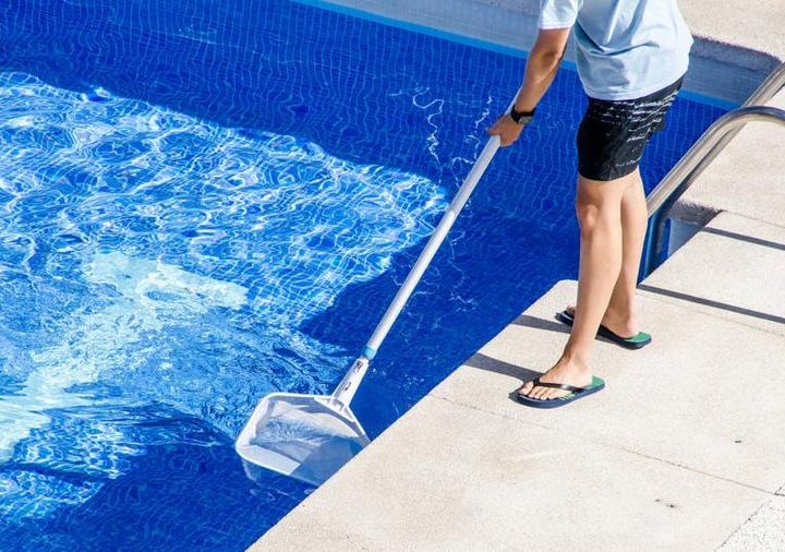 What are the benefits of pool cleaners?