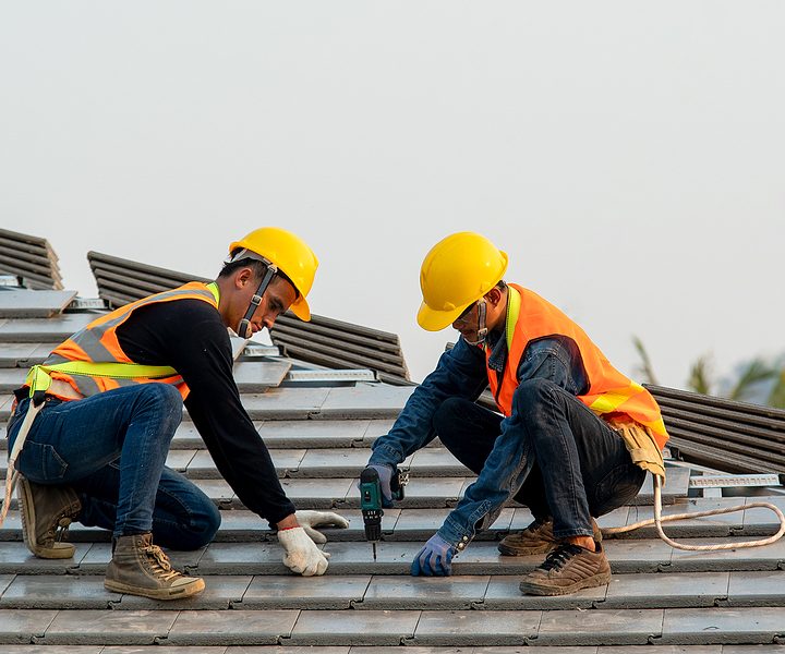 Discover the Benefits of a Roofer Logo for Your Business